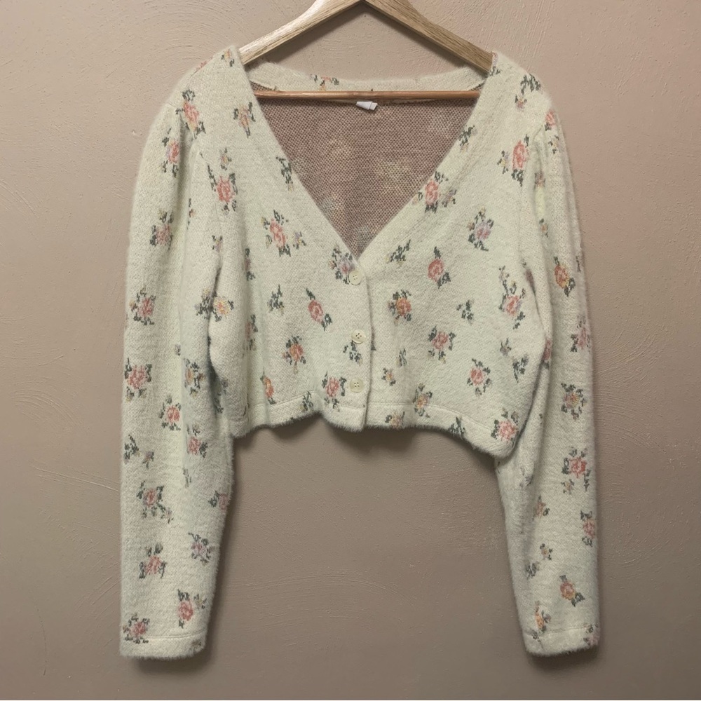 Daily Practice by Anthropologie Floral Printed Cropped Sweater Cream Pink XL - Picture 2 of 7